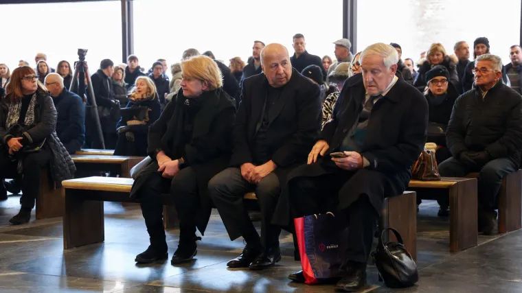 Od Sanjina Španovića oprostili se predsjednik Milanović, brojni političari te kolege i suborci