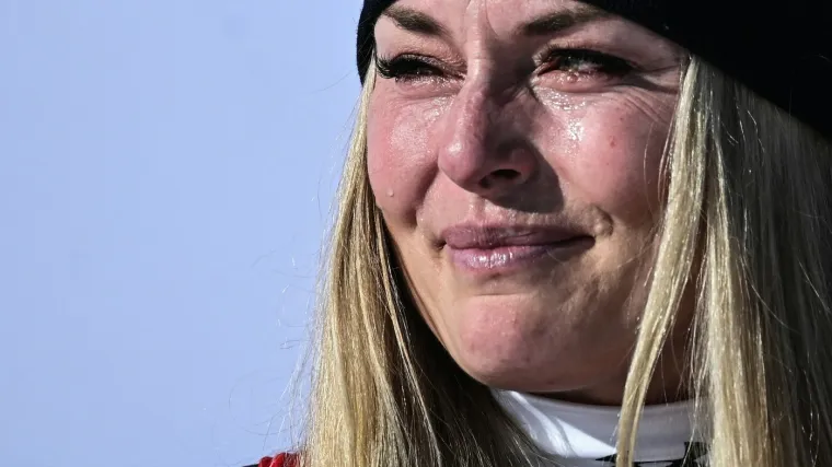 Najzgodnija skijašica se emotivno 'raspala' na postolju: Suzno lice krije tajnu razgovora s ocem