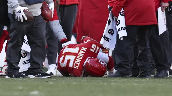 &Scaron;ok na stadionu: Najbolji igrač dana&scaron;njice leži u agoniji, igrači mole na koljenima