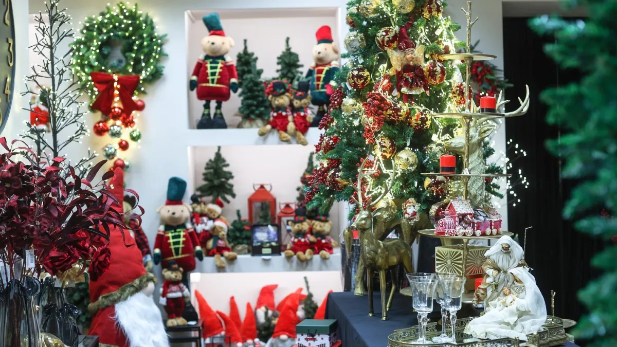 Rušimo rekorde u blagdanskoj potrošnji: Kupujemo li iznad svojih mogućnosti?