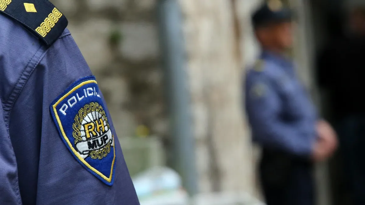 Kod Dubrovnika sudar tri vozila: Nesreću skrivio član obitelji načelnika policije