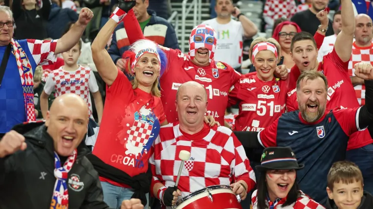 Zlatko Mate&scaron;a i njegova Blanka u prvom planu: Krcata Arena ponovno je glavna u gradu