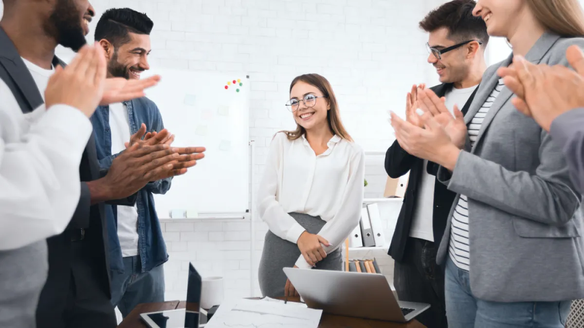 Ne smatrate se introvertom niti ekstrovertom. Prepoznajete li se možda u ovom pojmu? Kép