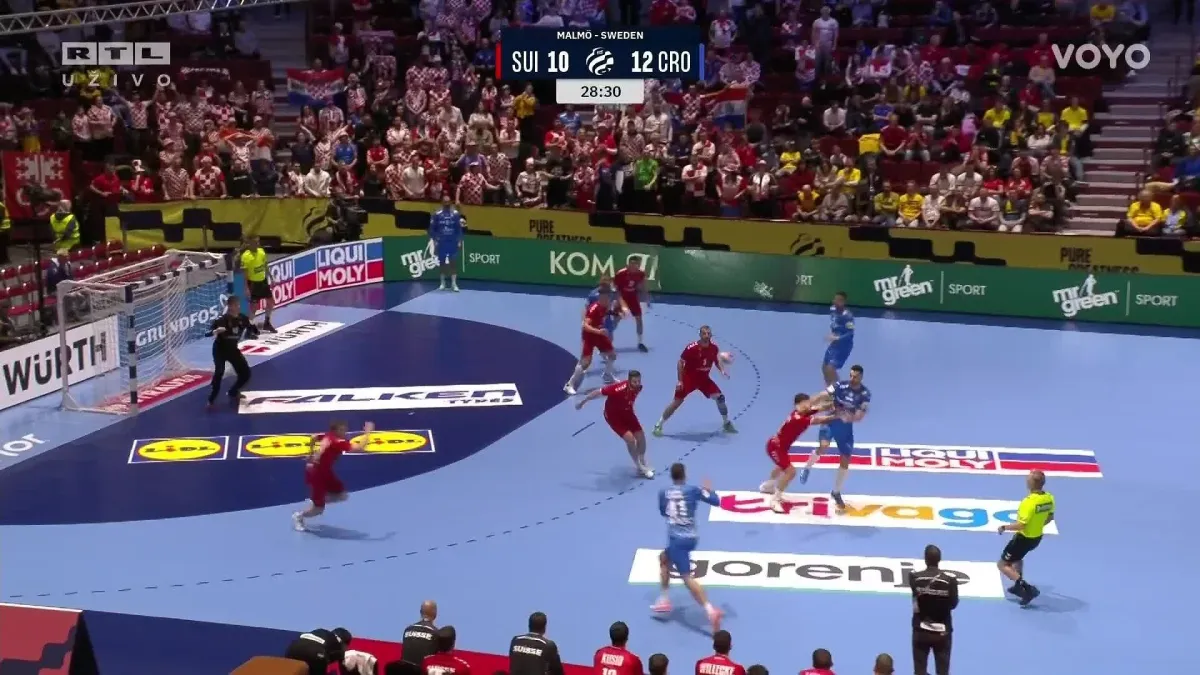 Hrvatska ima krila: Ovako je Jelinić probušio Švicarce Kép