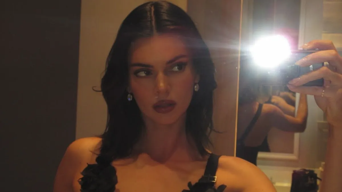 Kendall Jenner pozirala potpuno gola i izazvala lavinu reakcija Kép