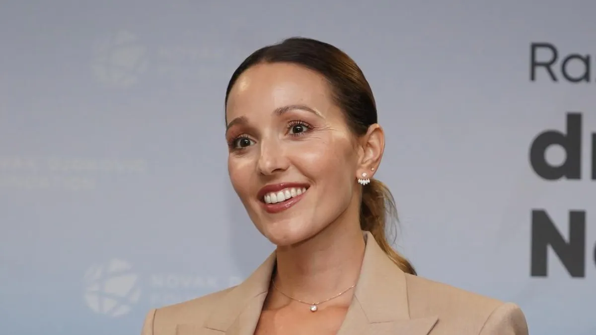 'Ujedam, muž se 6 puta dnevno razvodi' Jelena Đoković iskreno o obiteljskom životu Kép
