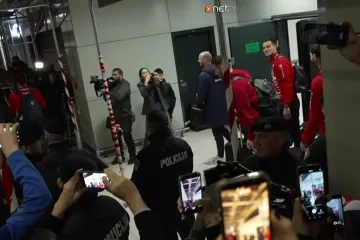 Rukometaši Thompsonovom 'Ravnotežom' bacili naciju u trans, popila se i koja piva