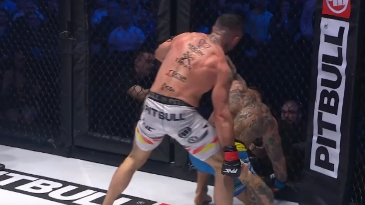 Sjeo mu na volej: Pogledajte ilegalni udarac Truščeka zbog kojeg su se svi hvatali za glavu Kép