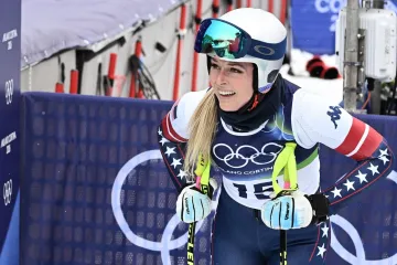 Stravičan pad legendarne Lindsey Vonn! Jecala je i vrištala, helikopterom prebačena u bolnicu