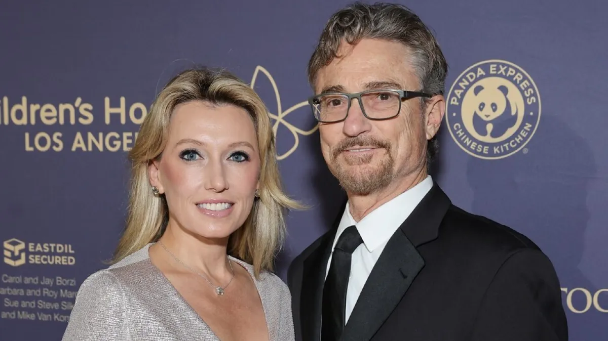 Pjevačica  Brooke Josephson reagirala nakon šokantnih poruka supruga s Epsteinom Kép