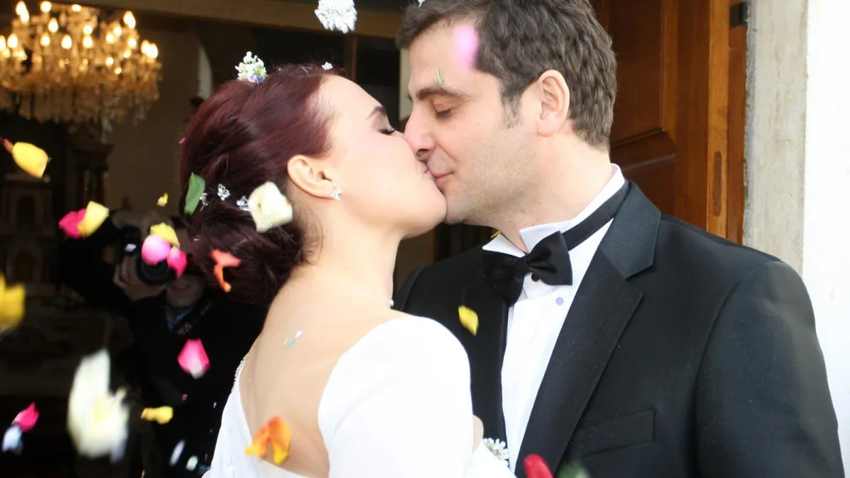 Prije 13 godina naš je glumac oženio lijepu misicu: Među uzvanicima bila brojna poznata lica