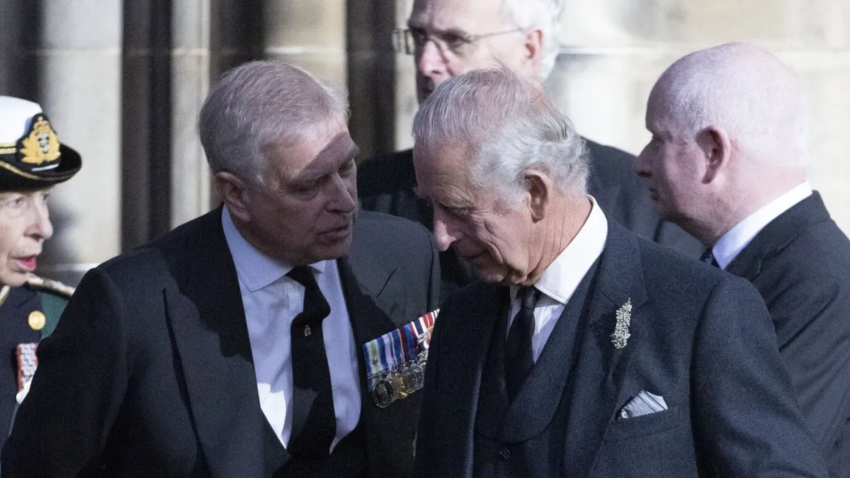 Kralj Charles prekida šutnju o Epsteinu: Palača spremna pomoći policiji zbog Andrewa