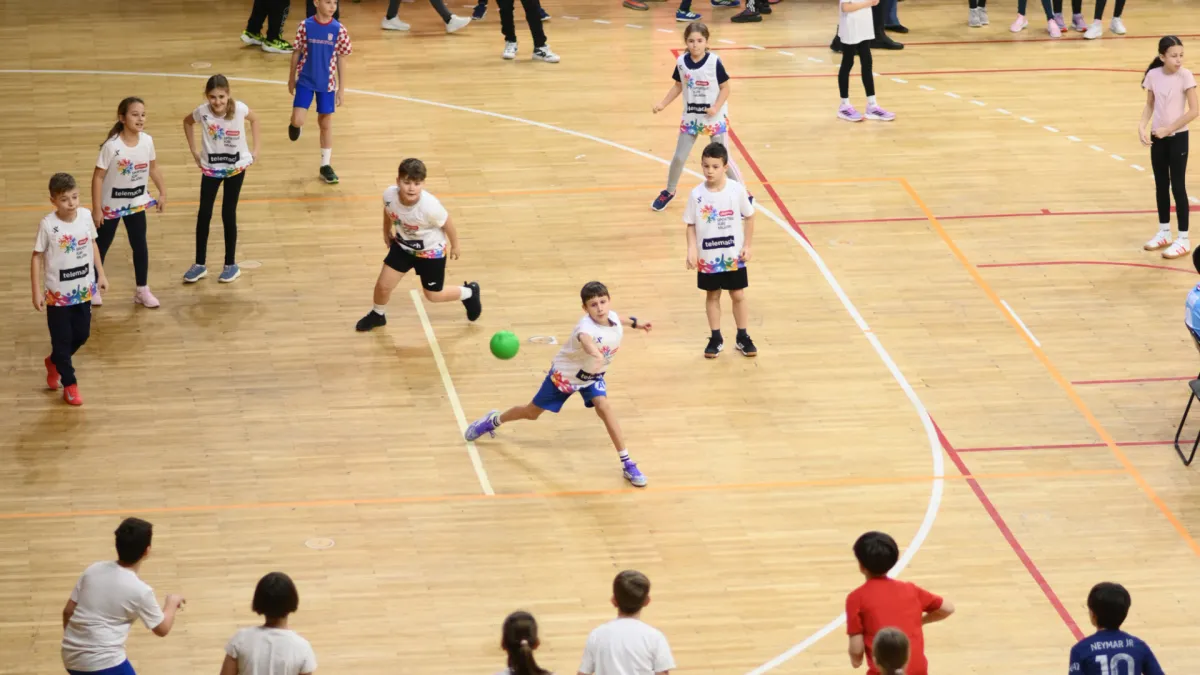 Telemach Dan sporta u Karlovcu okupio 1.500 djece