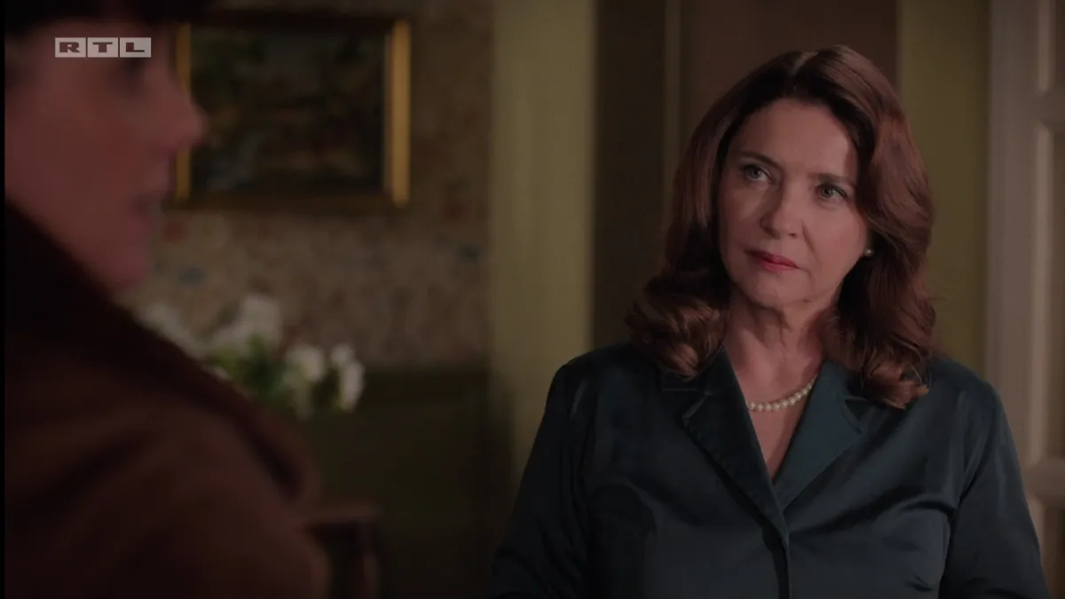 Gatara Sadija ne odustaje! Krade rupčić iz Mirjanine sobe i uvjerava je da može otkriti ubojicu