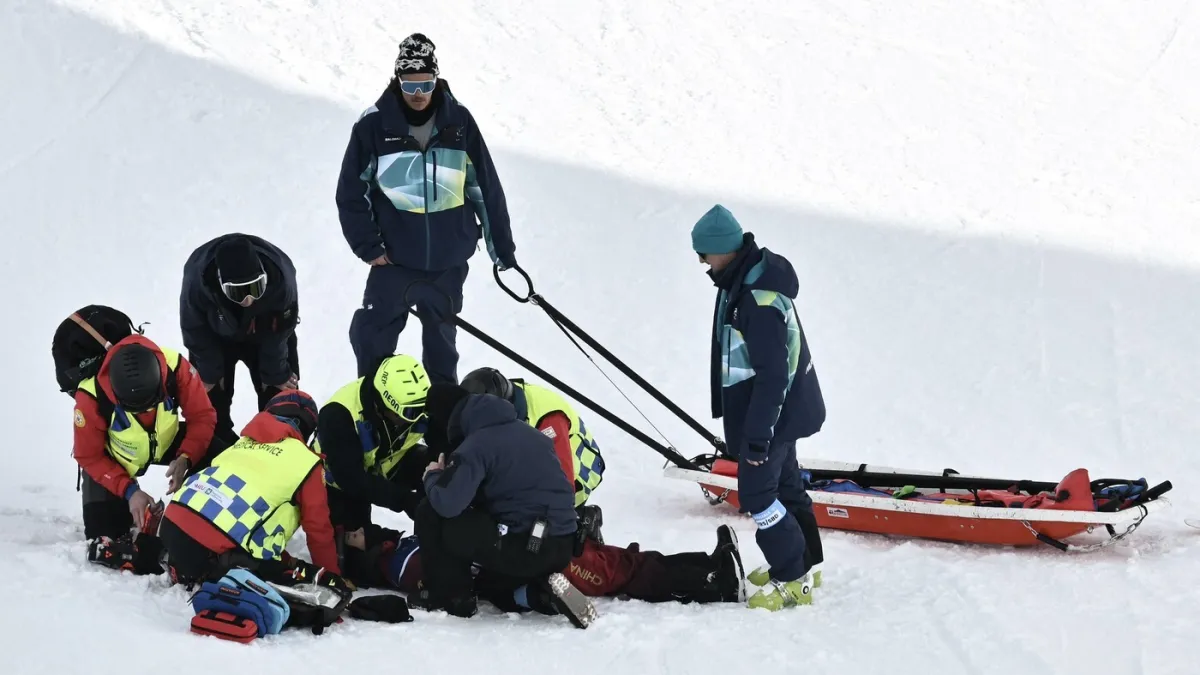 Publika je utihnula i odmah su došla nosila: Jezivi pad na Olimpijskim igrama