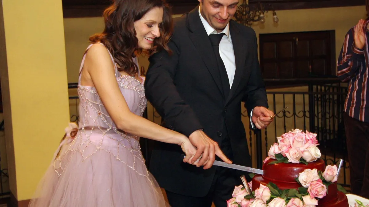 Veliki jubilej za Sandija i Ilinu: Pogledajte kako su slavili vjenčanje prije 20 godina