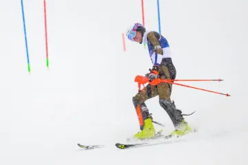 Šokantan olimpijski slalom: Teški uvjeti, Kolega završio u snijegu, čekamo još dvojicu