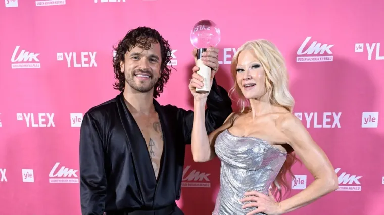 Nitko joj ne bi dao 56 godina: Za zgodnu finsku glazbenicu tvrde da će osvojiti Euroviziju