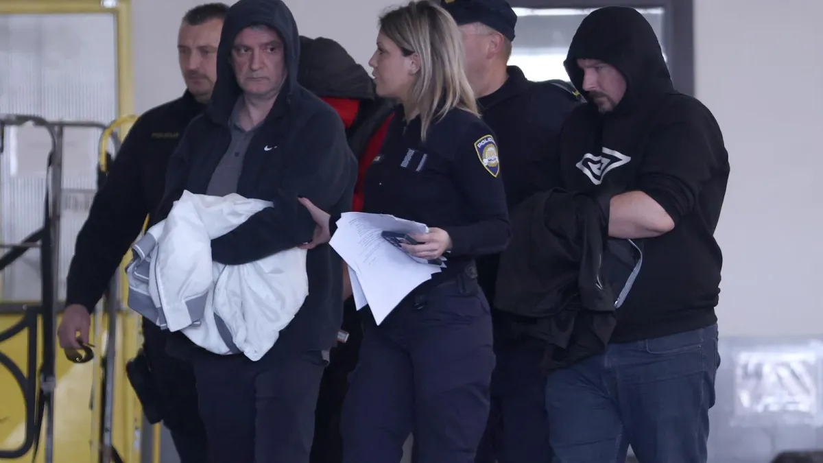 Određen istražni zatvor za desetero iz afere u HEP-u Kép