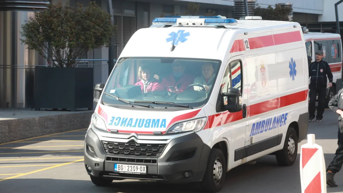 Dječak pomagao roditeljima u voćnjaku, zbog žeđi dječak popio iz boce i preminuo