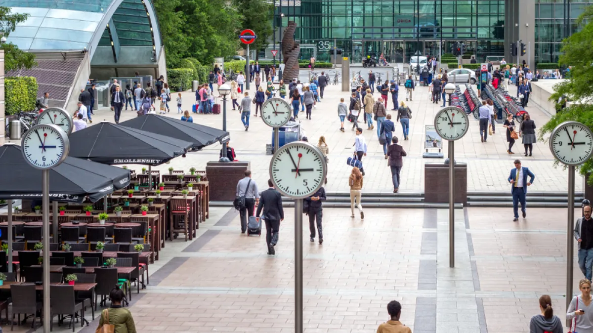Upitno pomicanje kazaljki sata: Deset prednosti i deset mana ljetnog računanja vremena