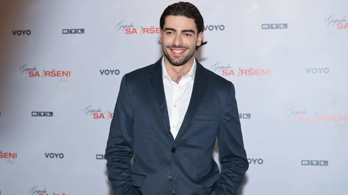 Novi Šime? Elez oduševio modernom frizurom