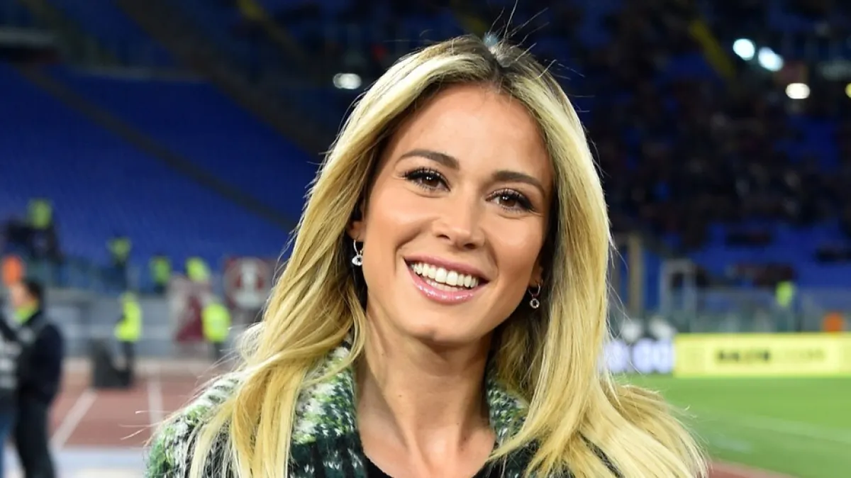 Jedna od naljepših sportski novinarki stiže na utakmicu BiH i Italije, susjedi joj se javili u komentarima