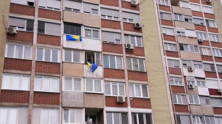 Ovo je Balkon koji vrijedi 500 eura za utakmicu s Italijom, ali sve poglede uzele su lijepe Bosanke