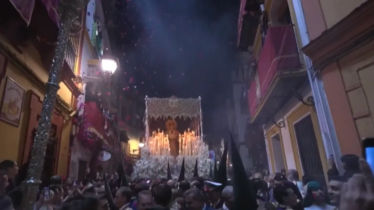 Od Zagreba do Seville: Veliki petak u tišini i molitvi, ali ovi prizori izazivaju duboke emocije