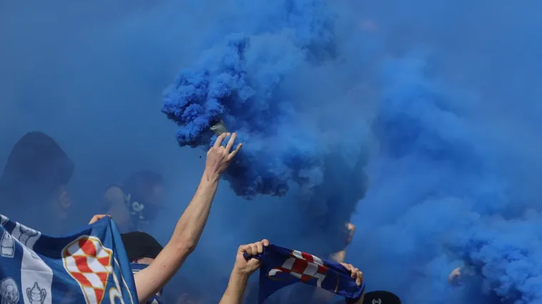 Traper jakne i spitke uz kultne transparente: Evo kako su Boysi podsjetili na kraj 80-ih