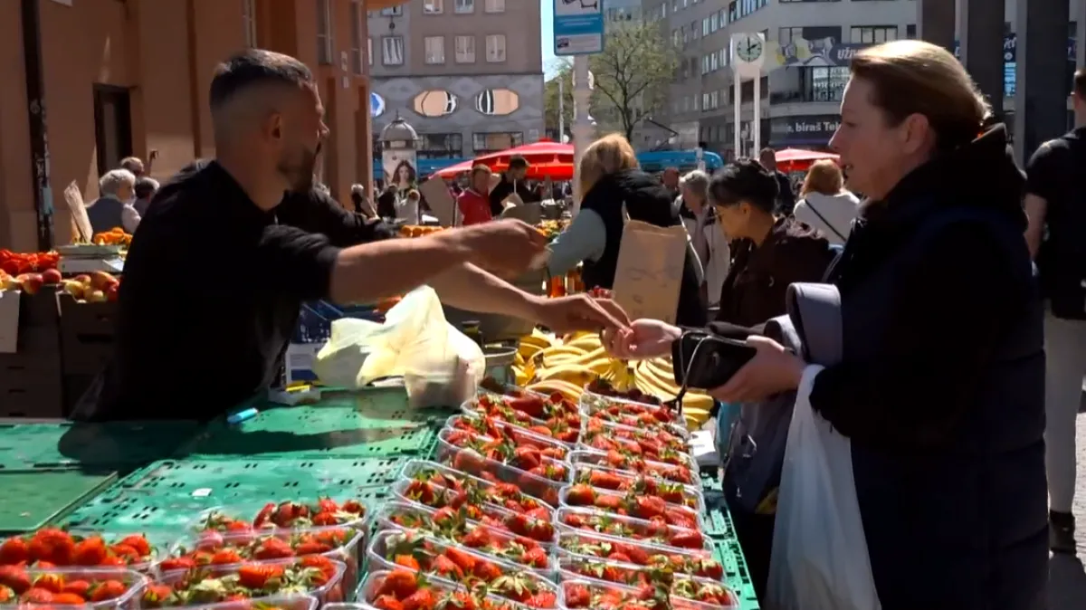 Uvozne jagode stigle na tržnice, a kad će domaće? 'S obzirom na sve što se događa...'