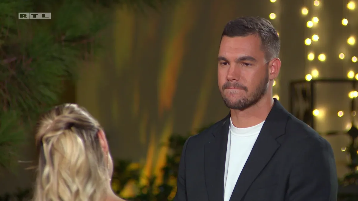 Karlo donio konačnu odluku i posljednju ružu dao njoj: 'Zaljubio sam se'