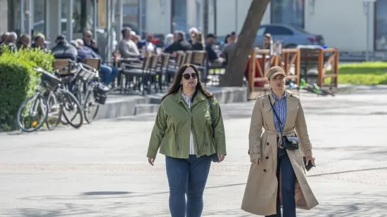 Dama u baloneru ukrala poglede na karlovačkoj &scaron;pici: Pogledajte tko se sve pro&scaron;etao gradom