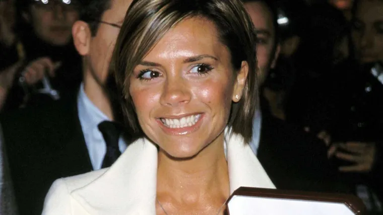 Posh spajsica, najpoznatija WAG-sica i sada modna elita: Kako se mijenjala Victoria Beckham?