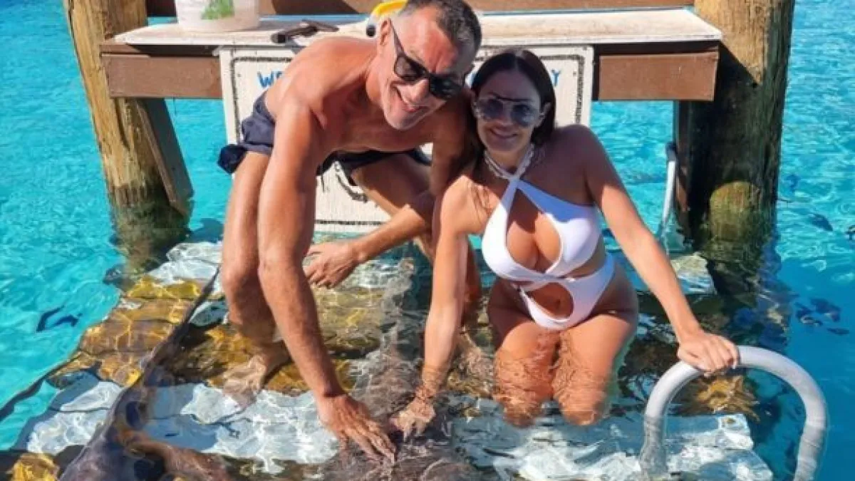 Druženje koje je preraslo u ljubav: Stipe Drviš na karipskom otoku uživao u društvu zanosne brinete