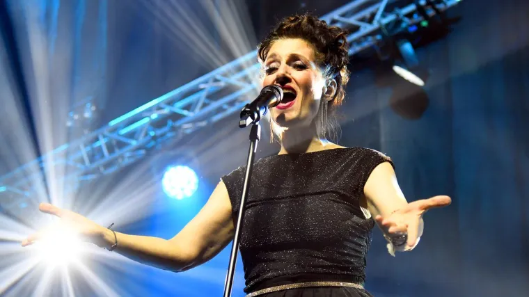 Dokažite da poznajete repertoar Doris Dragović i prepoznajte ove hitove samo po jednom stihu