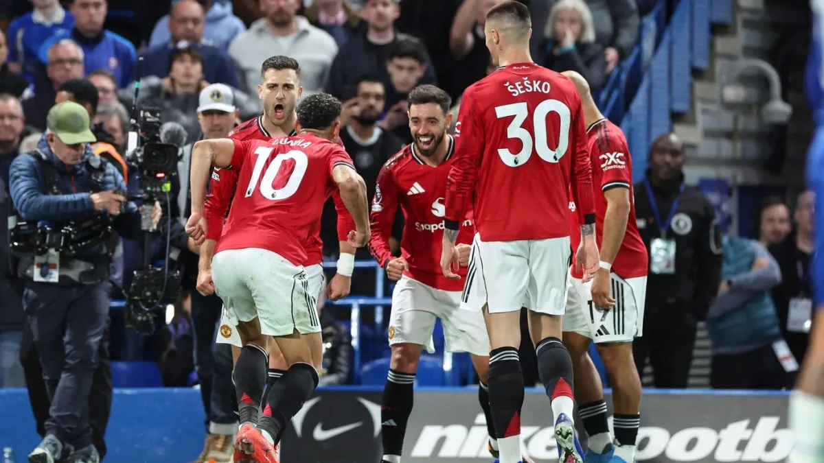 Manchester United u derbiju u Londonu zabio iz prve prilike i uzeo puni plijen
