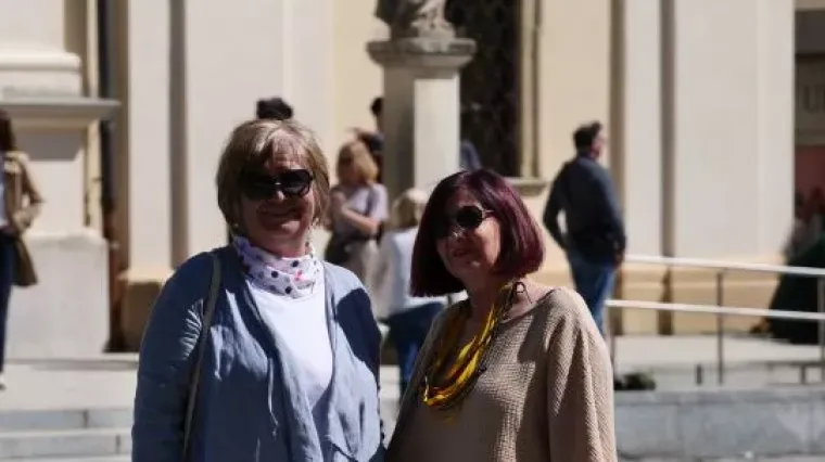 Čakovčanke nose sunčane naočale svih boja i oblika: Dvije nasmijane dame zračile su pozitivom