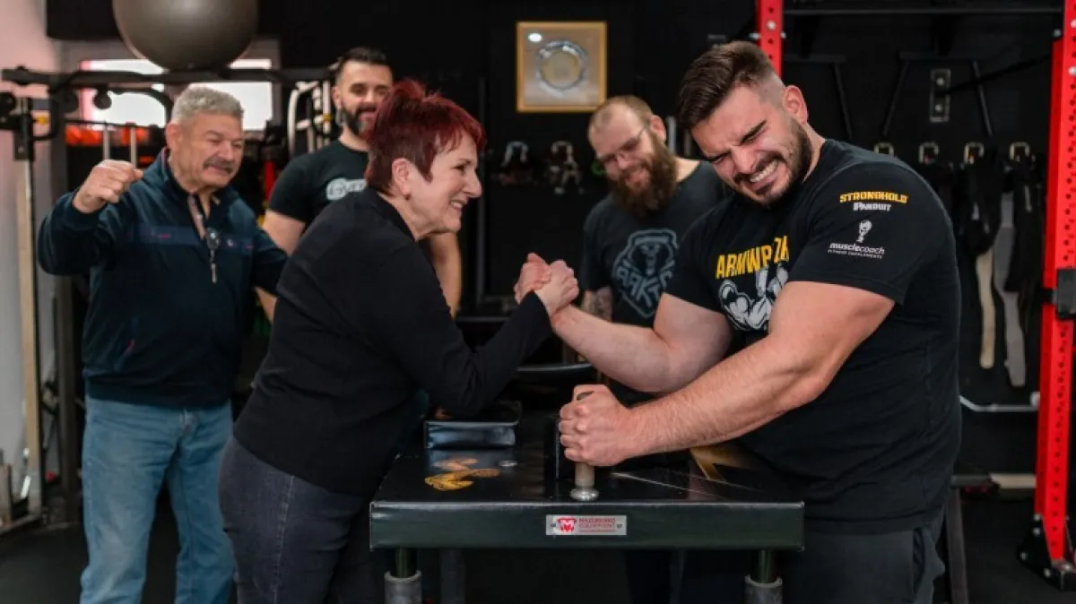 Priča o ličkoj obitelji Mašić koja je stvorila svjetskog prvaka u obaranju ruke!