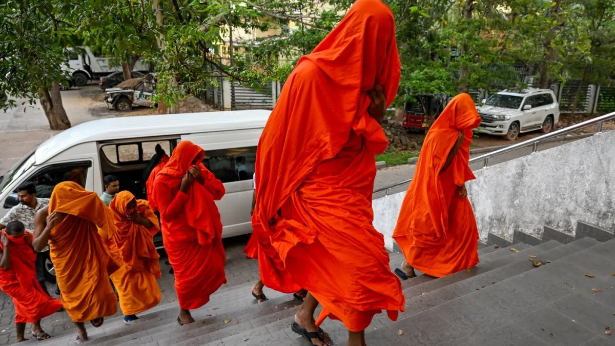 Redovnici donijeli suvenire: Među potrepštinama i slatkišima - 110 kilograma kanabisa