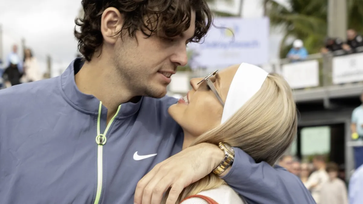 Prekinuli 'najpoznatija žena muškog tenisa' i slavni Amerikanac! Ona objavila kako plače u krevetu