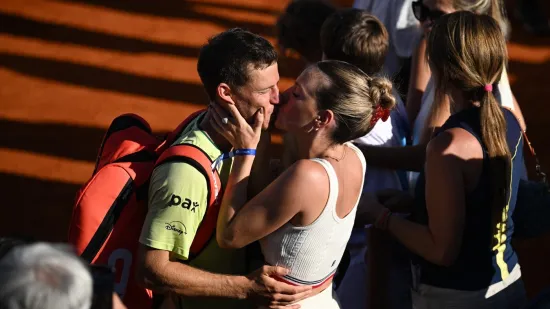 Mali u braku s 'najljep&scaron;om ženom na svijetu': 'Tražila bih te u ovom i svakom drugom životu'