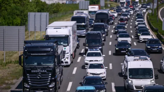 Pogledajte gužve na cestama: Hrvati krenuli na produženi vikend