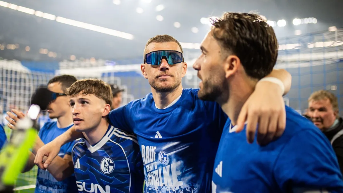 Schalke slavi povratak, ali prijeti odlazak ključne zvijezde
