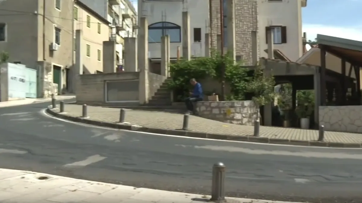 Bio je opasan, a sada je još i gori: Pogledajte sramotno izvedene radove u hrvatskom gradu