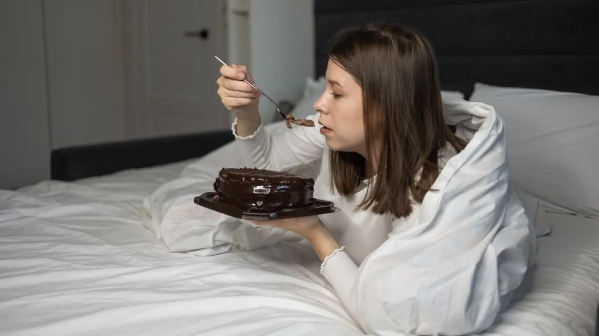 Namirnice za kojima žudite tijekom menstruacije pogoršavaju stanje. Liječnici predlažu zamjenu