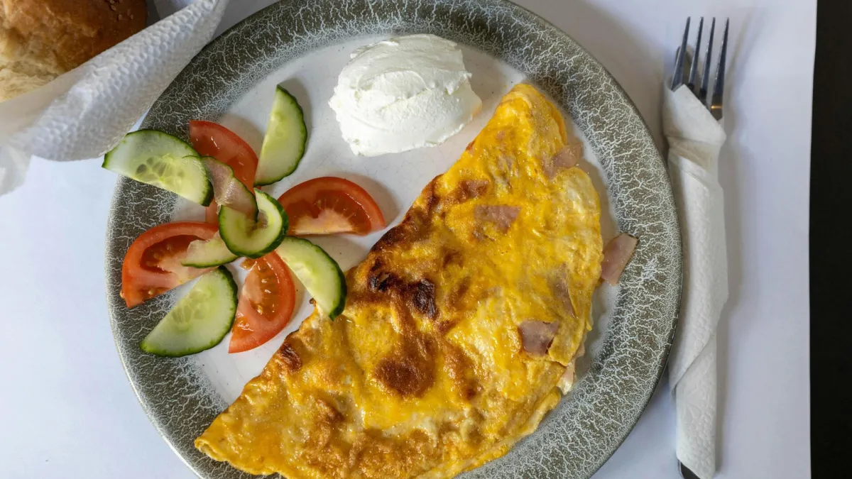 Tajna savršenog omleta: Kuhari otkrili ključan korak koji ga pretvara u slasan obrok