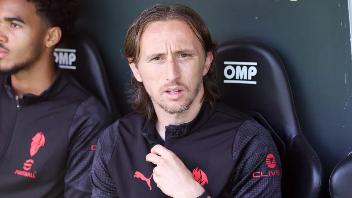 Maskirani Modrić naporno trenira uoči ključne utakmice sezone