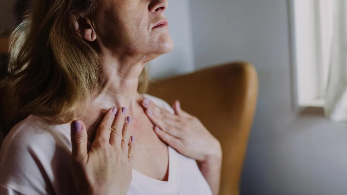 Zaboravljene zone prve odaju godine: Dermatolozi otkrivaju kako njegovati vrat i dekolte