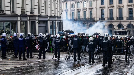 Pobuna u Bruxellesu: Palili ograde i bicikle, interventirala policija